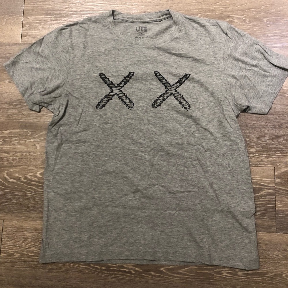 KAWS x Uniqlo T-shirt